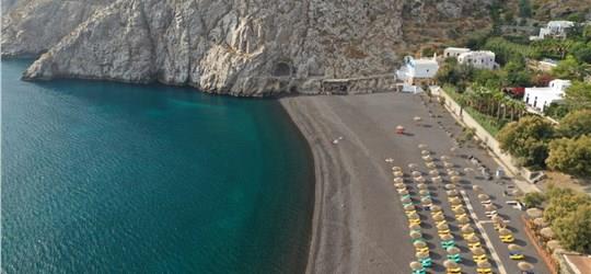 Photo of Discover Santorini’s Iconic Beaches on a Private 4-Hour Tour