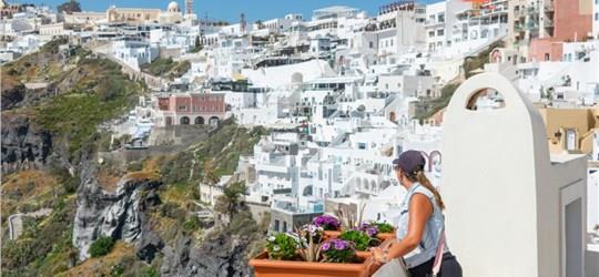 Photo of Exclusive 4-Hour Santorini Bus Tour for Cruise Travelers