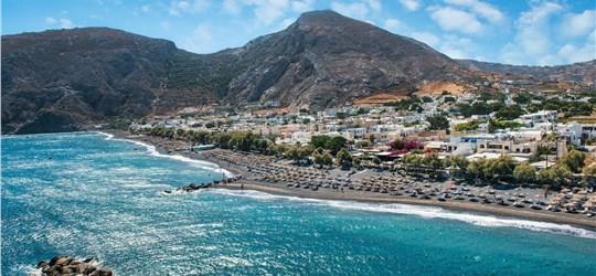 Photo of Discover Santorini’s Iconic Beaches on a Private 4-Hour Tour
