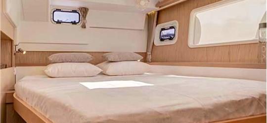 Photo of Catamaran Lagoon 400 S2 Freedom