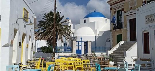 Photo of Exclusive 4-Hour Santorini Bus Tour for Cruise Travelers