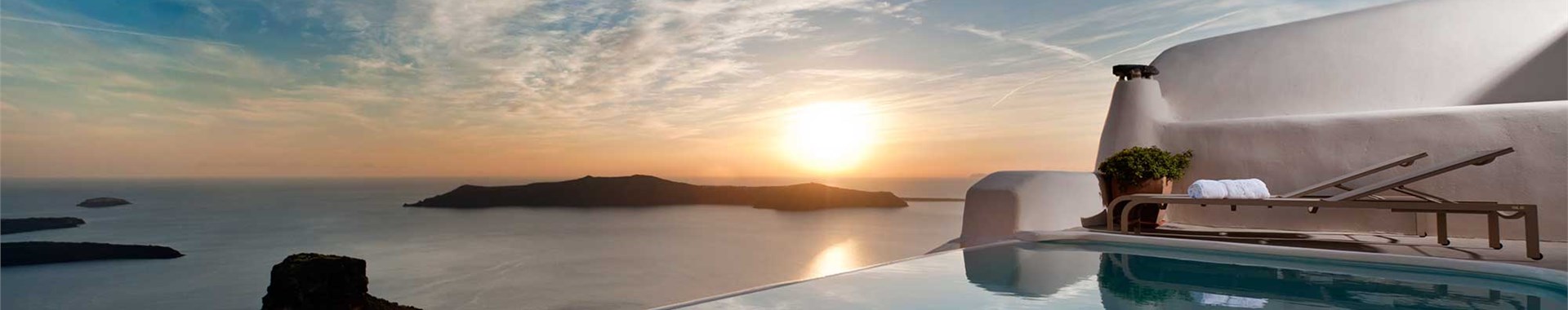 Santorini Honeymoon Hotels
