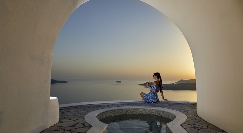 PETIT PALACE SUITES in Santorini - 2026 Prices,Photos,Ratings - Book Now