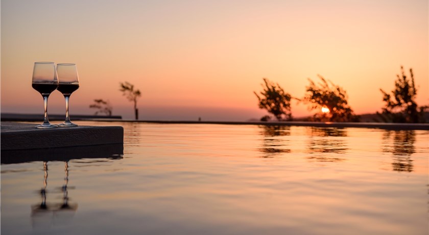 ALBUS VILLAS in Santorini - 2026 Prices,Photos,Ratings - Book Now